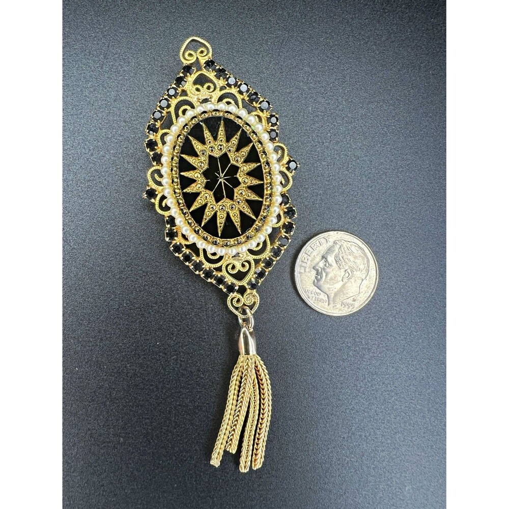 Ref No. 6558 Vintage Verified Juliana D&E Black Intaglio Cameo Brooch